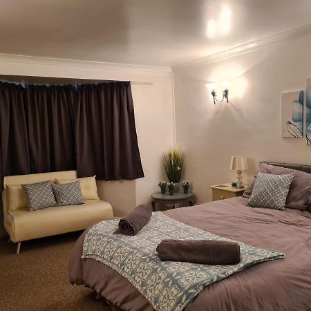 فيلا Westbury House روتشفورد المظهر الخارجي الصورة