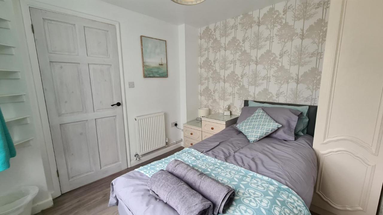فيلا Westbury House روتشفورد المظهر الخارجي الصورة