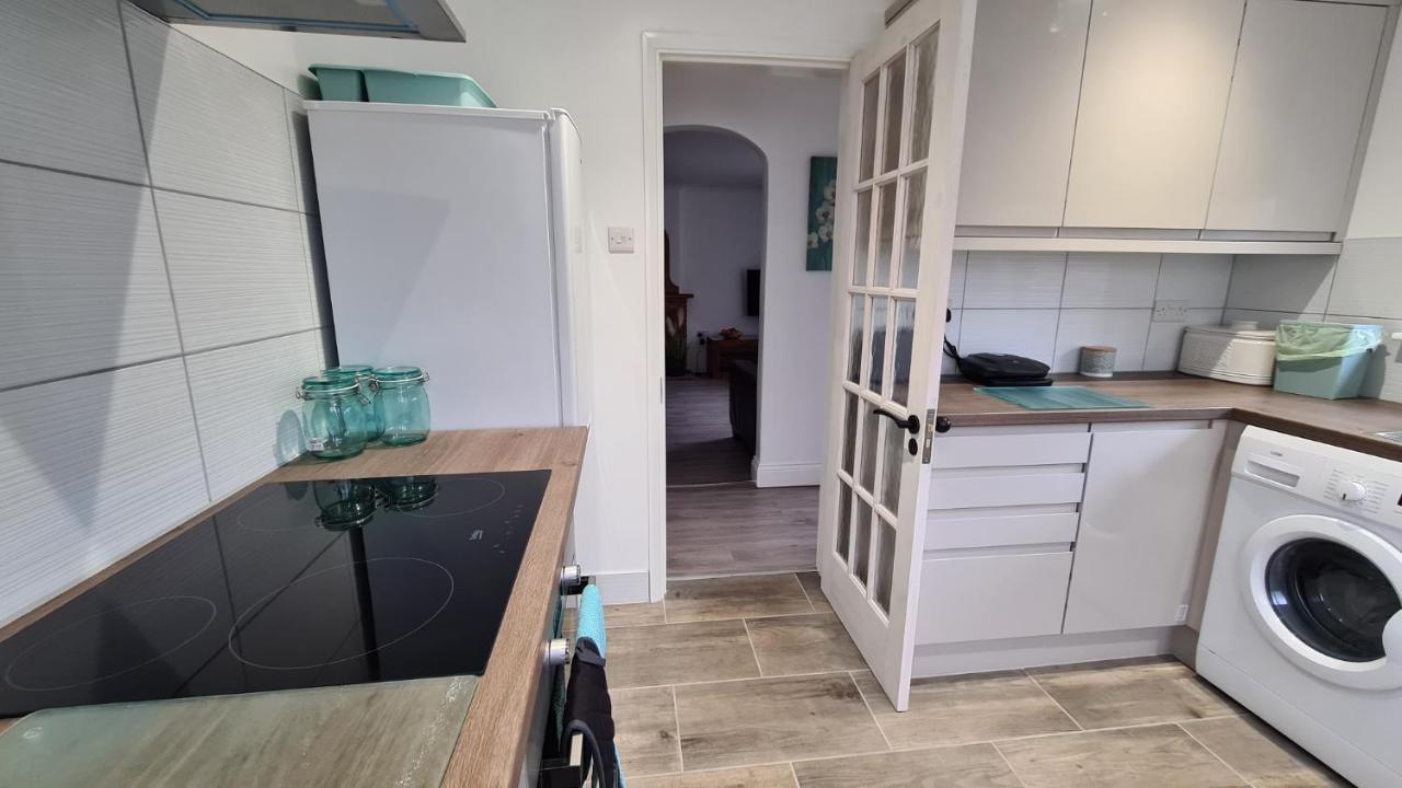 فيلا Westbury House روتشفورد المظهر الخارجي الصورة